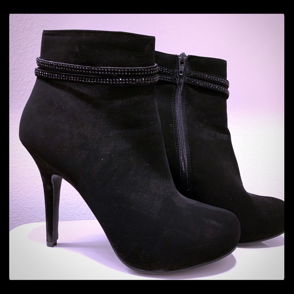 High heel booties
